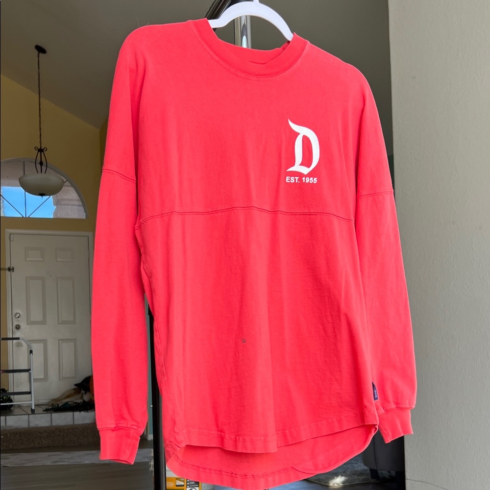 Disneyland Coral Spirit Jersey - Picture 10 of 10